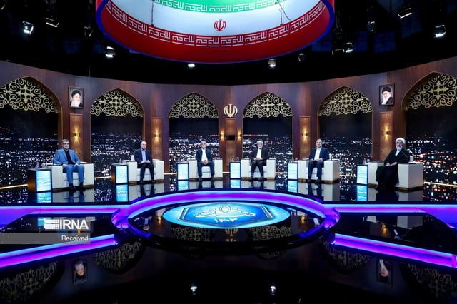 استطلاع: 73% من الإيرانيين لم يشاهدوا مناظرة مرشحي الرئاسة