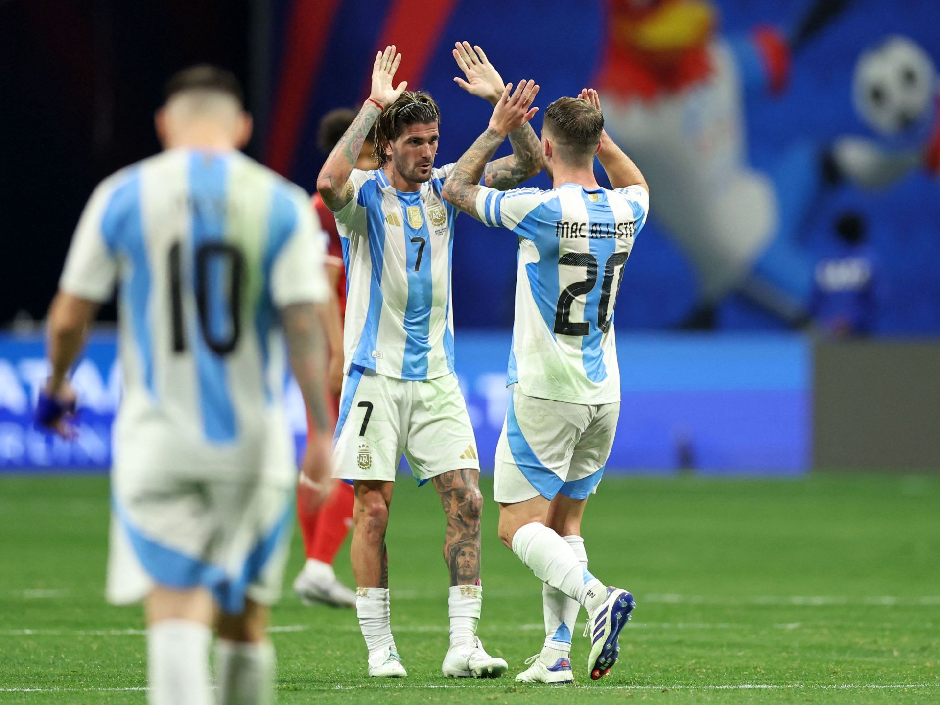 (0-2) نتيجة وملخص مباراة الأرجنتين وكندا الافتتاحية في كوبا أميركا 2024 - موقع الخليج الان