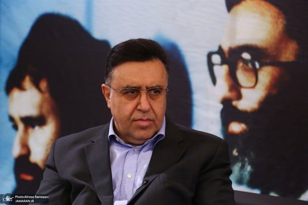 إيران.. هل يهزم الإصلاحي الوحيد منافسيه المتشددين؟