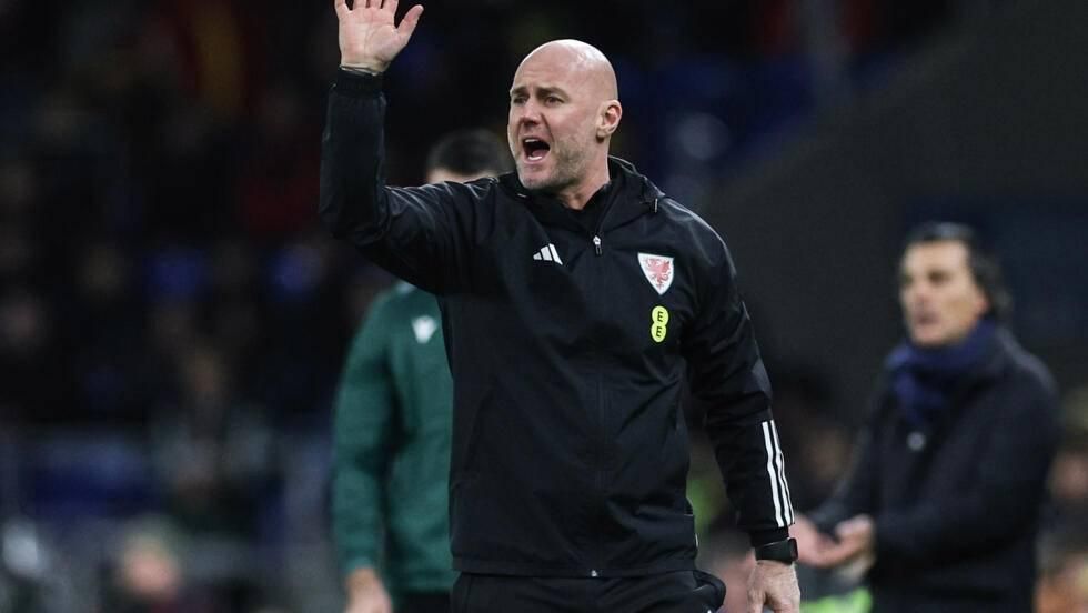 الاتحاد الويلزي يقيل بايج من تدريب المنتخب