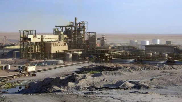 خسرته فرنسا.. ماذا تعرف عن "إيمورارين" أحد أهم مناجم اليورانيوم في العالم؟