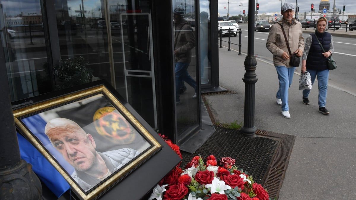 بعد عام على تمرد "فاغنر".. روس يشيدون بـ"طباخ بوتين" بريغوجين