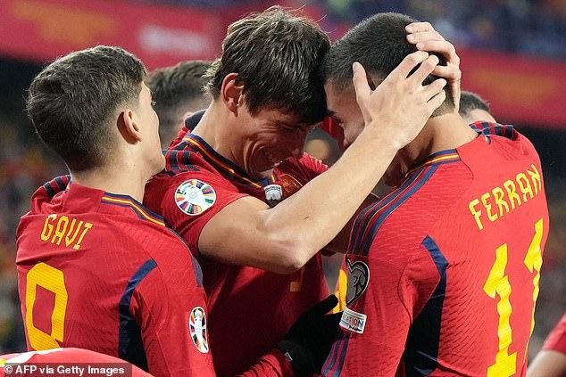 مخاوف من أزمة كبيرة في معسكر إسبانيا بسبب ابنة إنريكي