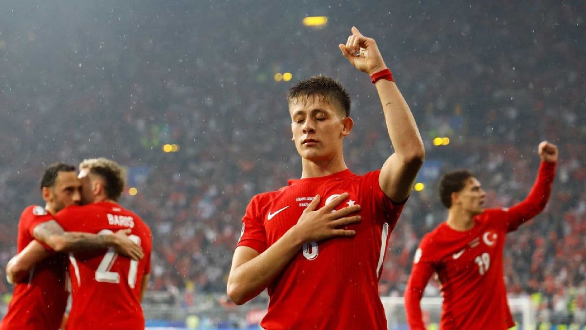 سرّ غياب أردا غولر عن تشكيل تركيا الأساسي أمام البرتغال