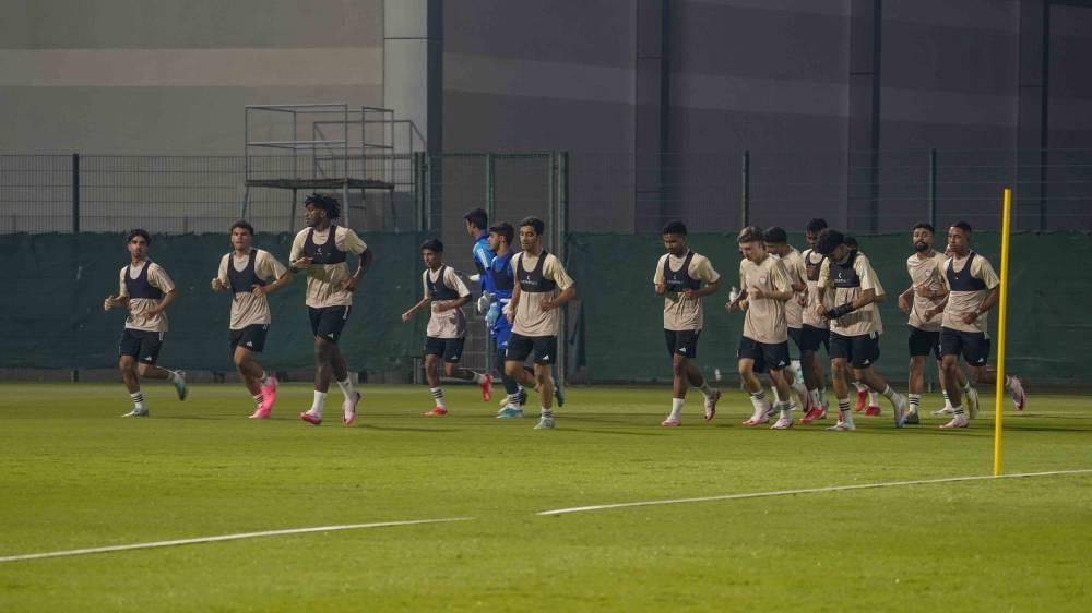 «الشباب» في الطائف استعداداً لـ «غرب آسيا»