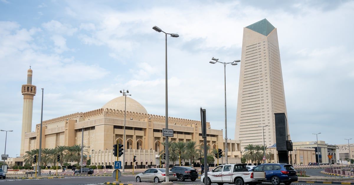 أوقاف الكويت تكشف حقيقة الاكتفاء بأذان الظهر والعصر عند الضرورة