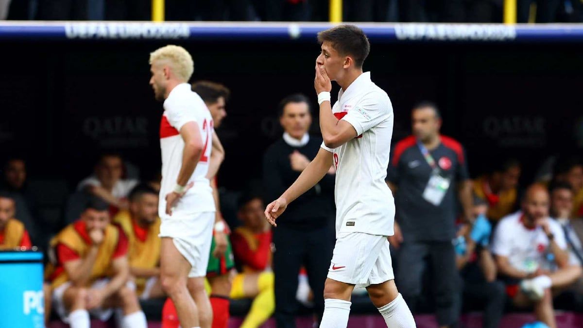 مونتيلا يثير الجدل بعد جلوس أردا غولر بديلًا أمام البرتغال