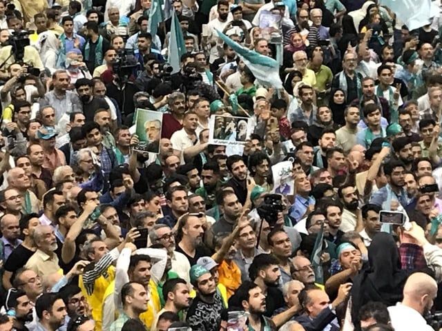 تجمع كبير للإصلاحيين في طهران.. والسلطات تحاصرهم (فيديو)