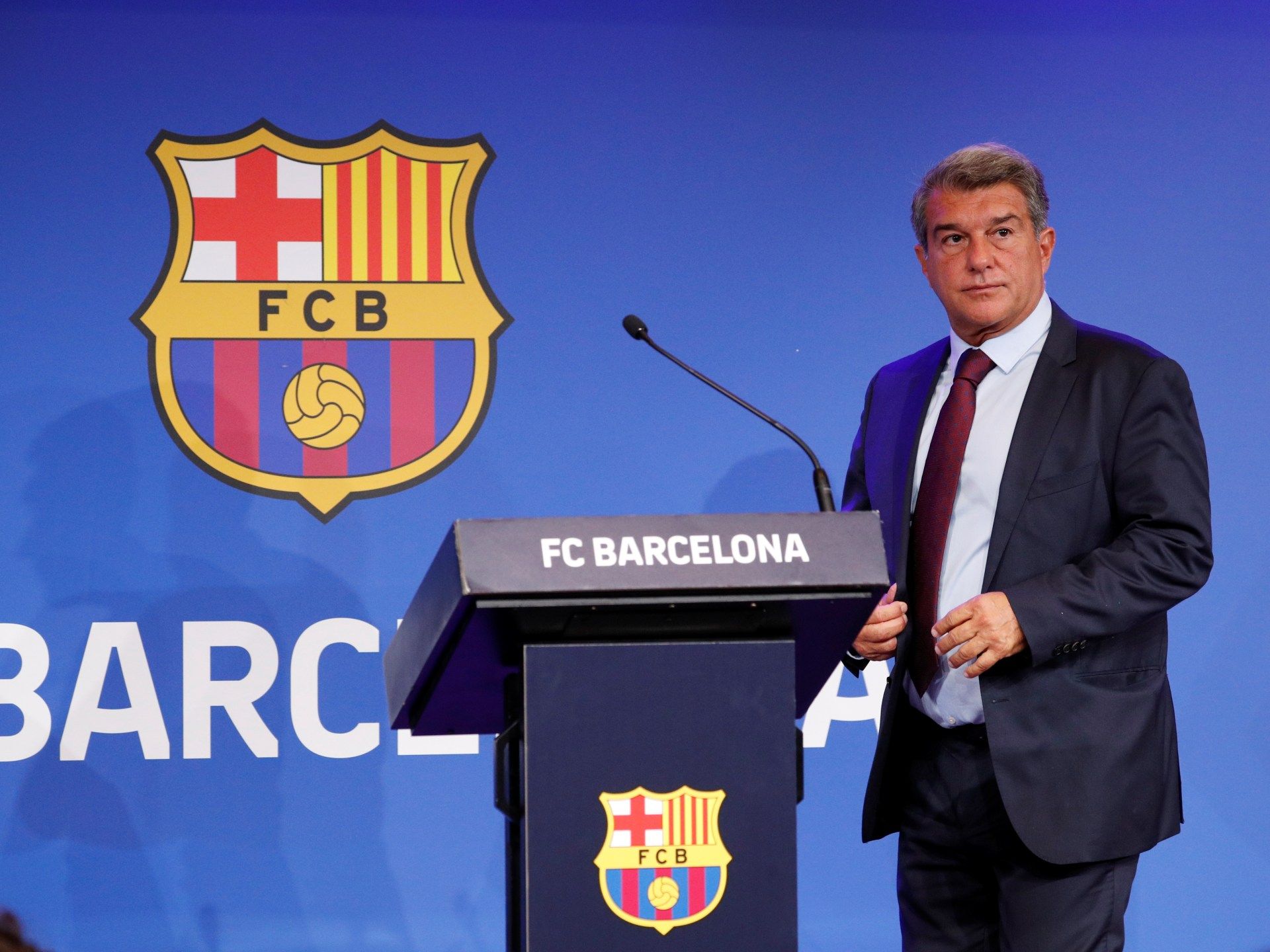 3 خطوات تنقذ برشلونة من أزمته المالية وتدخله الميركاتو الصيفي - موقع الخليج الان