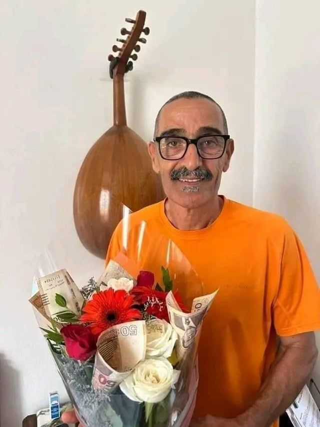 بعمر الـ67.. تونسي يحصل على شهادة البكالوريا (صورة)