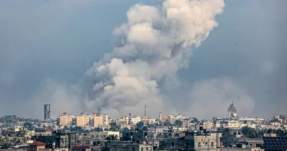 مقتل 7 فلسطينيين بقصف إسرائيلي استهدف تجمعًا مدنيًا في خان يونس