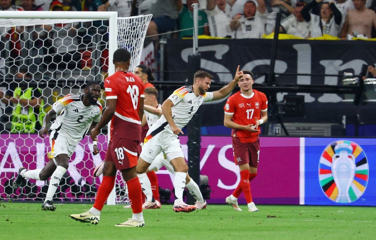 جماهير ألمانيا تطالب ناغيلسمان بقرار حاسم مع نجم دورتموند