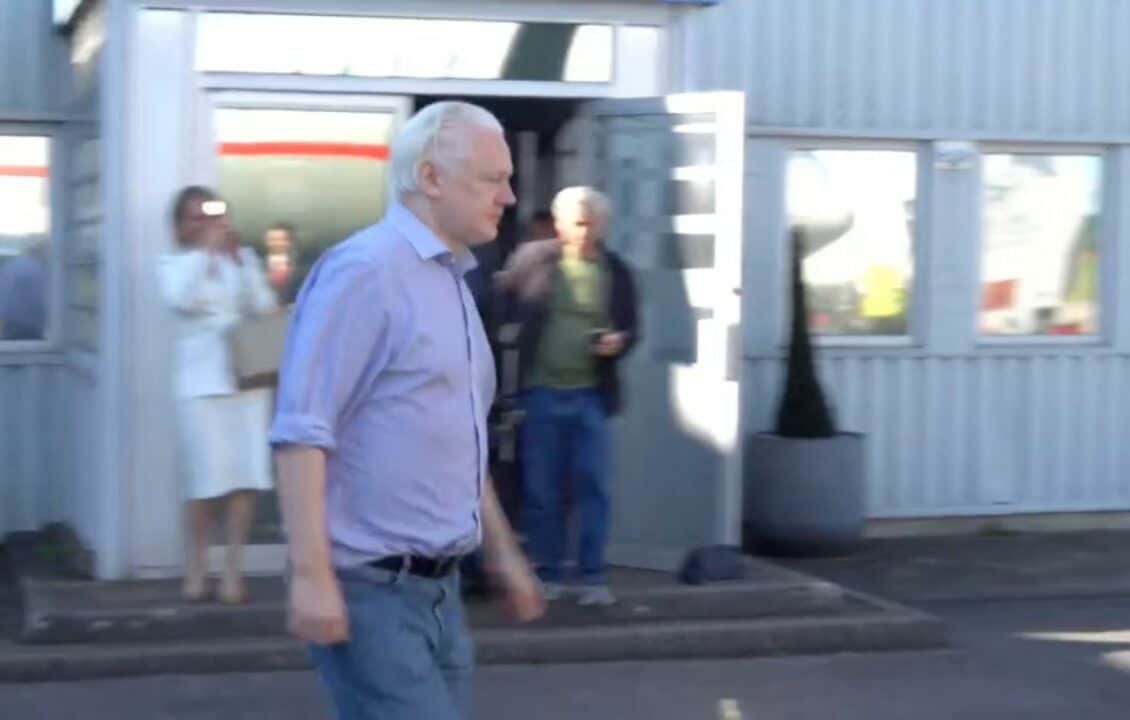 ويكيليكس: إطلاق سراح جوليان أسانج! - موقع الخليج الان