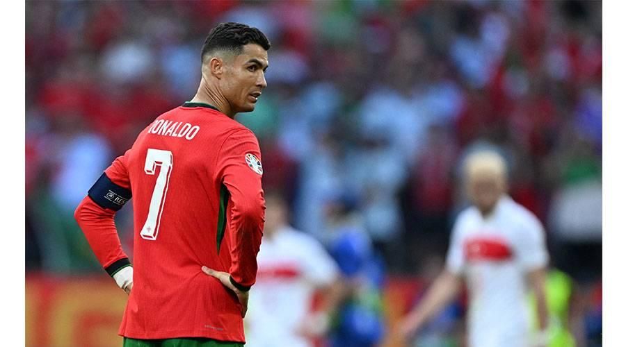 نجم جورجيا يحلم بقميص رونالدو قبل المواجهة المرتقبة