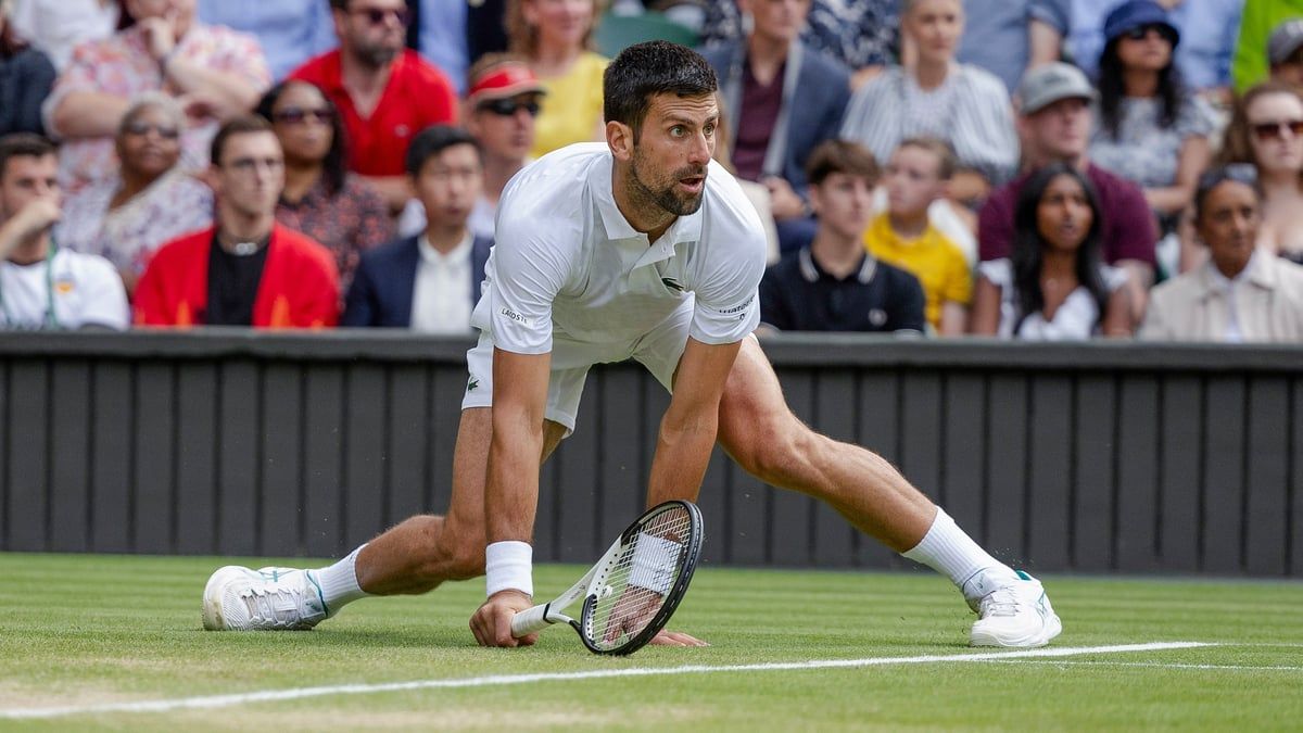 ديوكوفيتش يثير شكوكاً حول مشاركته في ويمبلدون