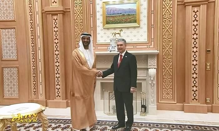 بن طوق يبحث مع رئيس تركمانستان التعاون في القطاعات الاقتصادية