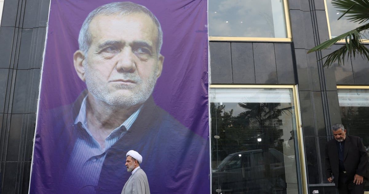 "الكتلة الرمادية".. كلمة السر لفوز بزشكيان برئاسة إيران