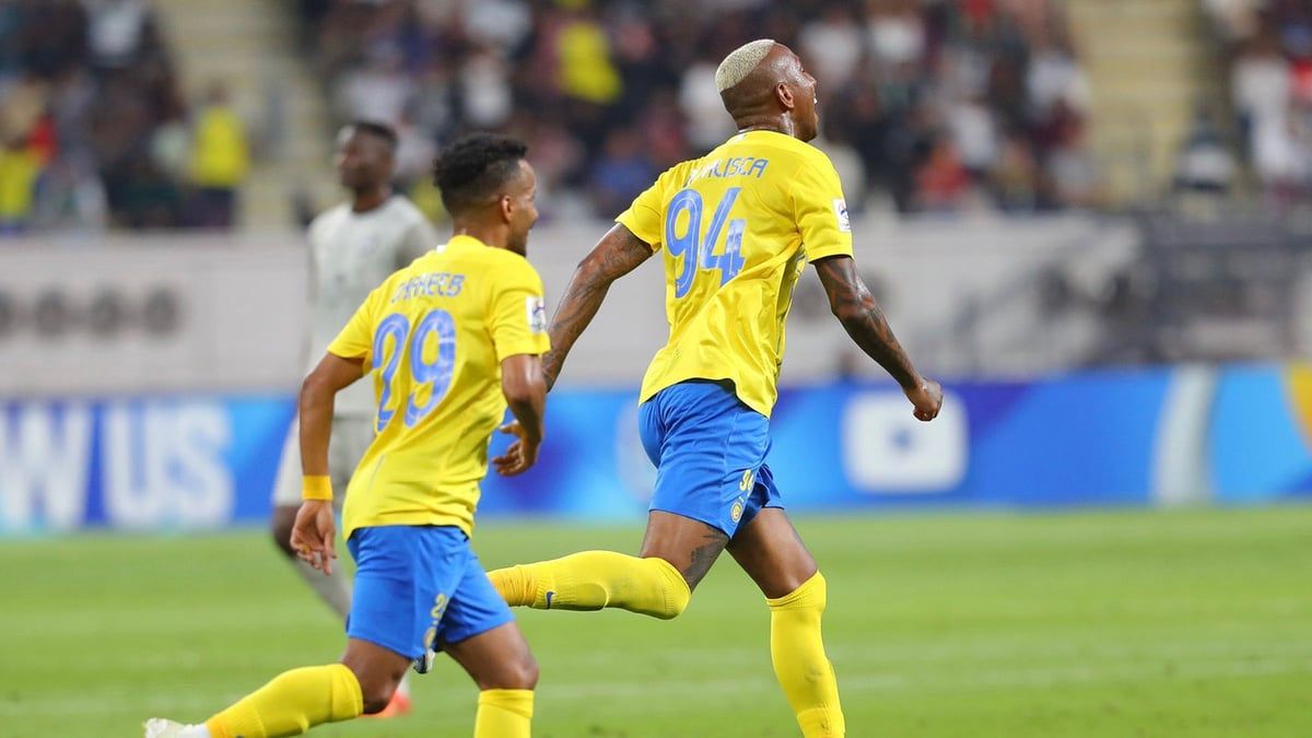 النصر السعودي يخاطر برحيل نجم هجوم الفريق