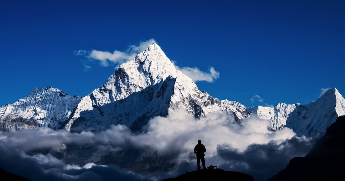 ذوبان قمة إيفريست يكشف عن مئات الجثث (صورة)