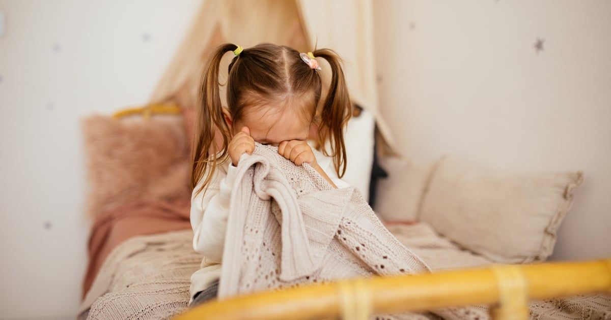دون دموع.. كيف تقنع طفلك بالانتقال إلى سريره الخاص؟