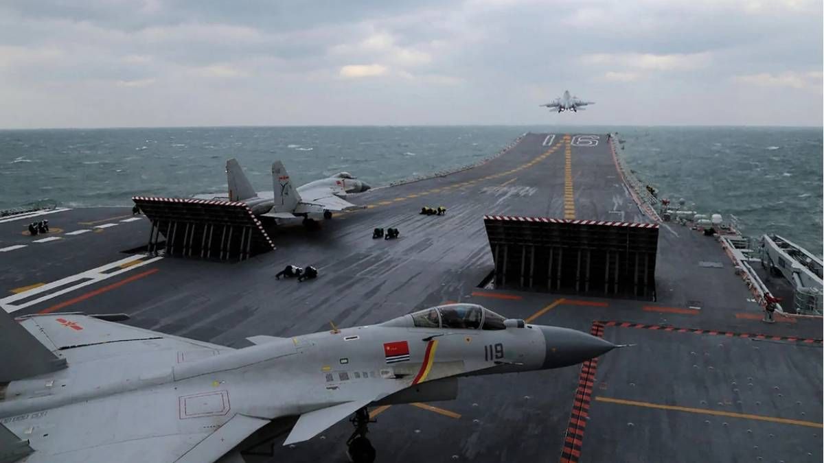 تايوان ترصد 35 طائرة حربية صينية حول الجزيرة