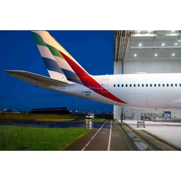 بالصور| طلاء أولى طائرات «الإمارات» A350.. والتسليم في سبتمبر