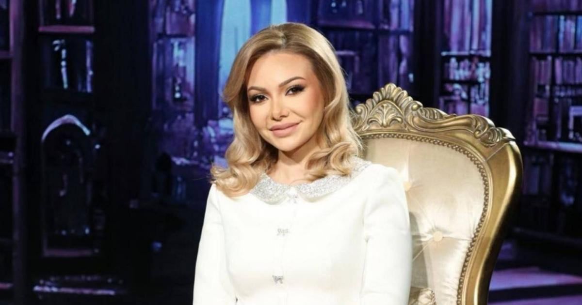 نادين تحسين بيك وإياد عيسى.. من تمثيل دور الحب إلى الخطوبة