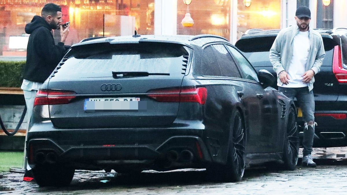 حادث يدمر سيارة نجم الأهلي السعودي الفارهة (صور)