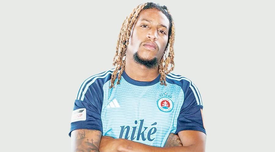 خورفكان يضم شاكر.. ويسعى إلى التعاقد مع رودريجز