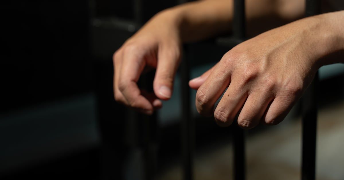 العراق.. فتى يقتل صديقه إثر عبثه بسلاح ناري