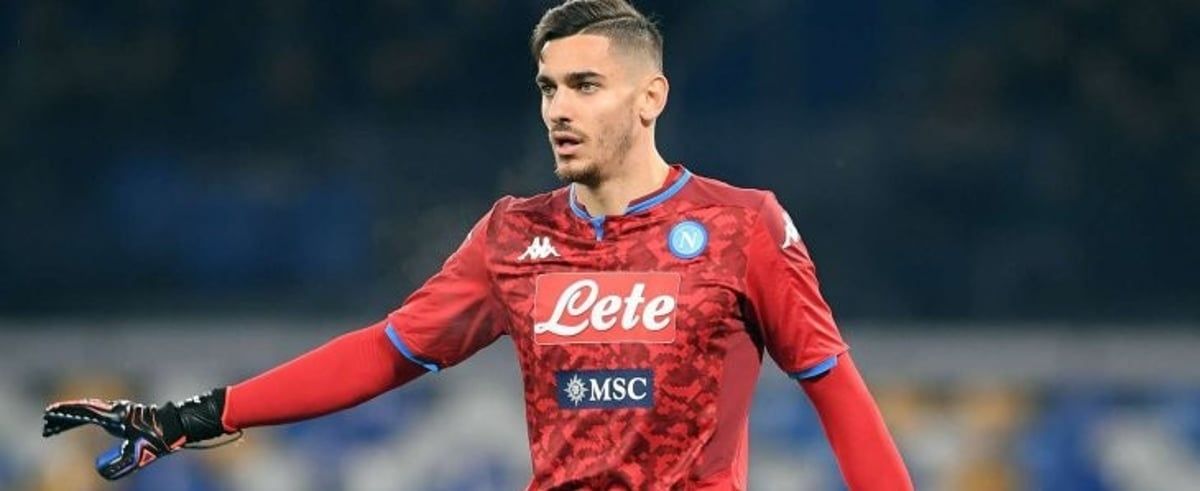 حارس مرمى نابولي يرفض عرضي الهلال والنصر‎ السعوديين