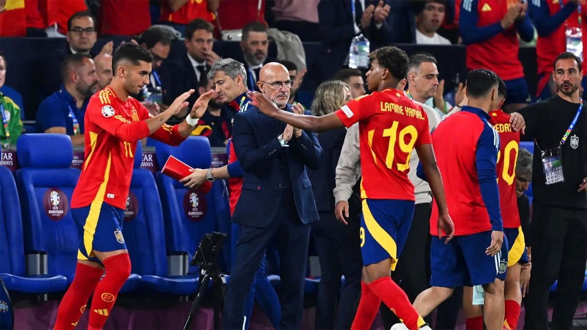 مدرب إسبانيا يعلق على قانون ألماني قد يعاقبه بسبب لامين يامال