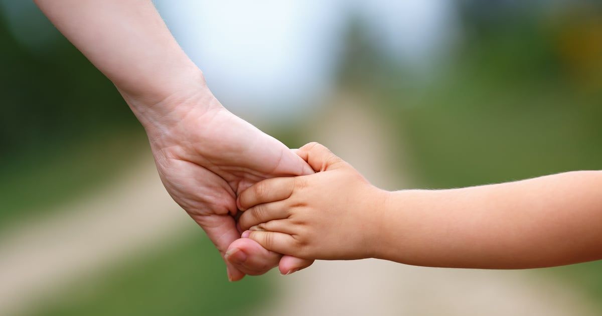 مصر.. إخلاء سبيل امرأة حاولت اختطاف طفل في غفلة من والدته (فيديو)