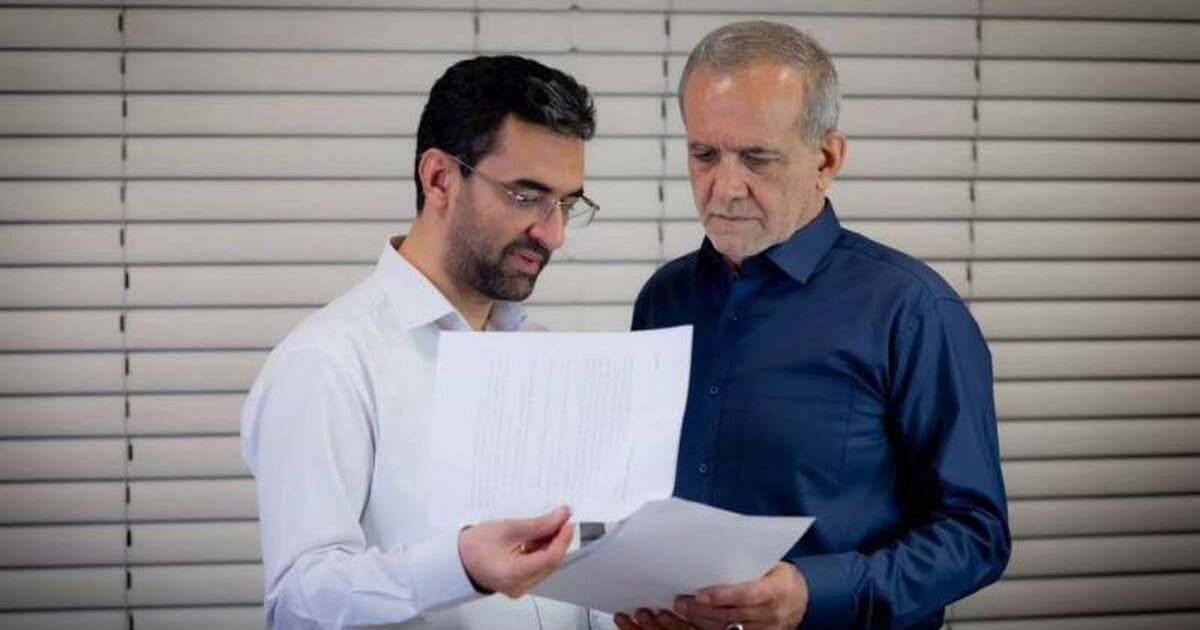 إيران.. مقرب من بزشكيان يُشبّه التيار المتشدد بـ"طالبان"