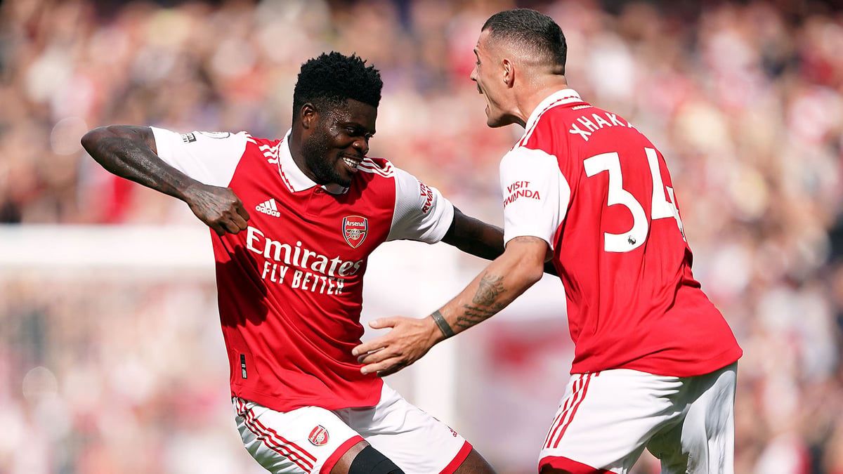 منافسة قوية بين الأهلي والهلال لضم نجم آرسنال