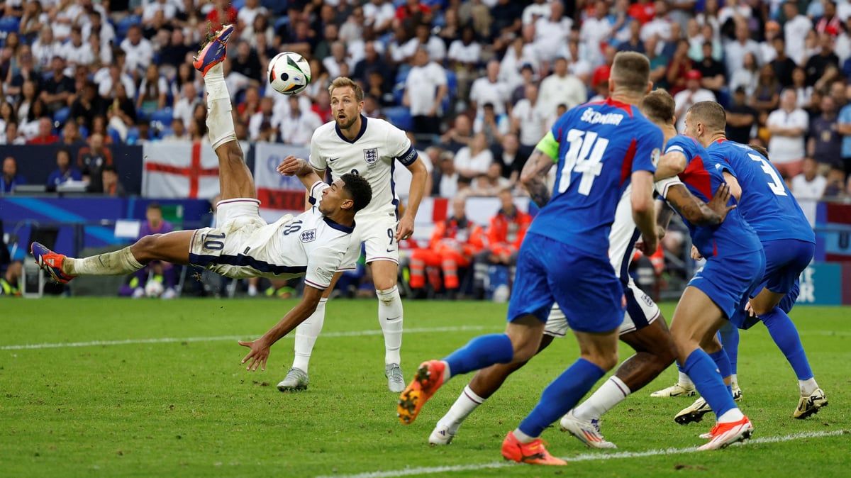 من كلمتين.. عبارة غاضبة من بيلينغهام بعد هدفه الخرافي (فيديو)