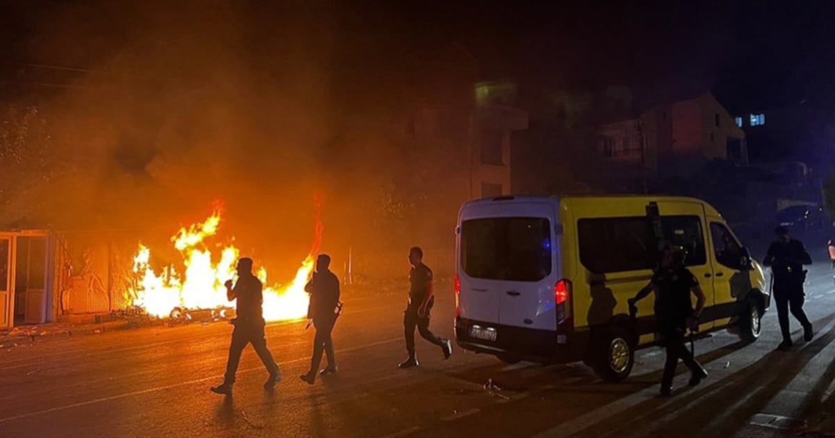 تركيا.. اعتداءات تطال سوريين إثر اتهام لاجئ بالتحرش بطفلة (فيديو)