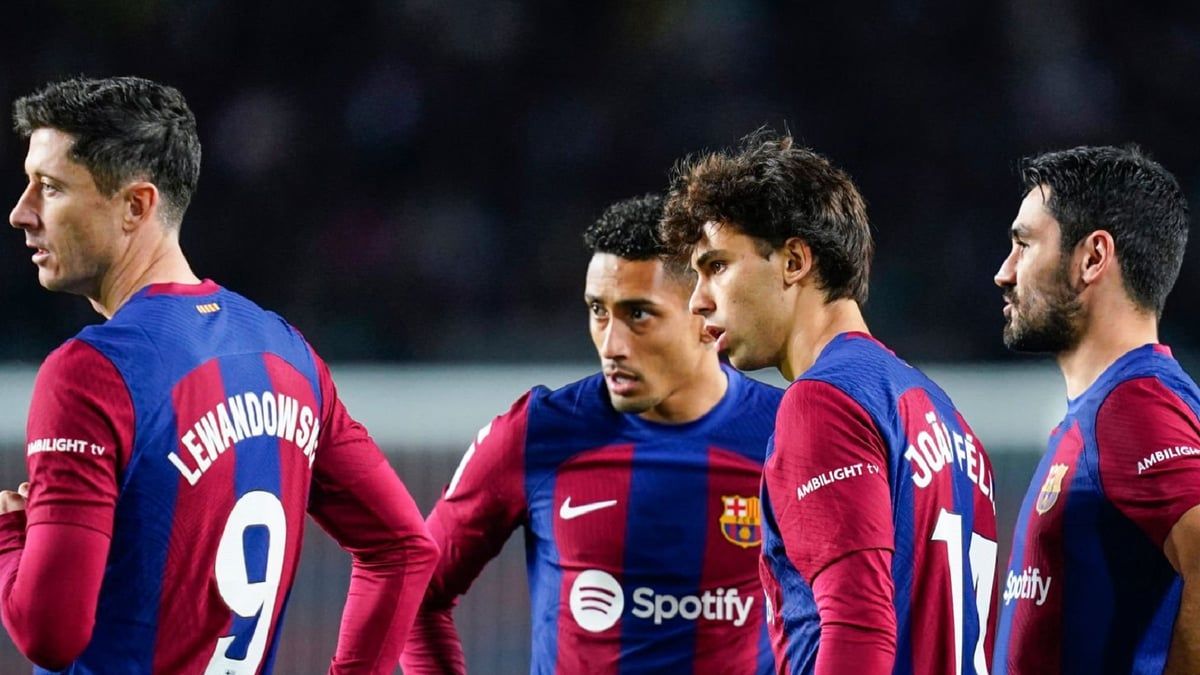 سر حذف إعلان رحيل كانسيلو وفيليكس عن برشلونة