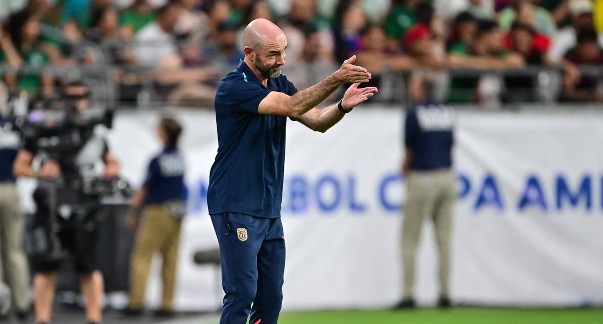 مدرب الإكوادور يصف مواجهة الأرجنتين في كوبا أمريكا بالدور النهائي