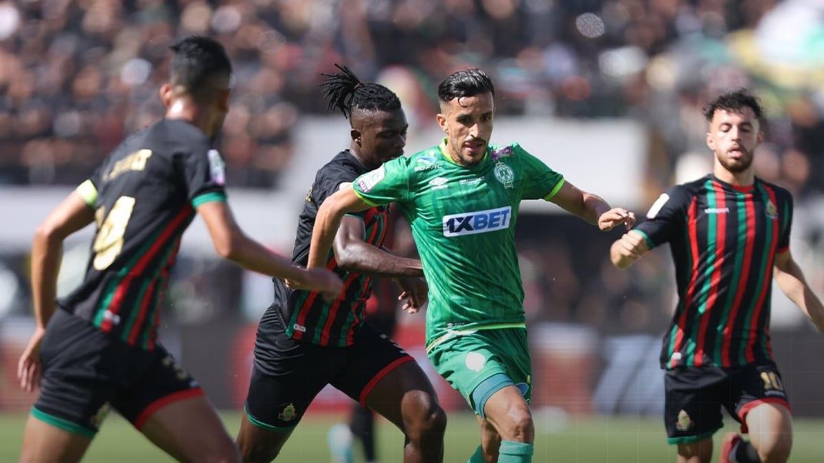 الرجاء يحقق الثنائية المحلية ويتوج بكأس العرش المغربي على حساب الجيش الملكي