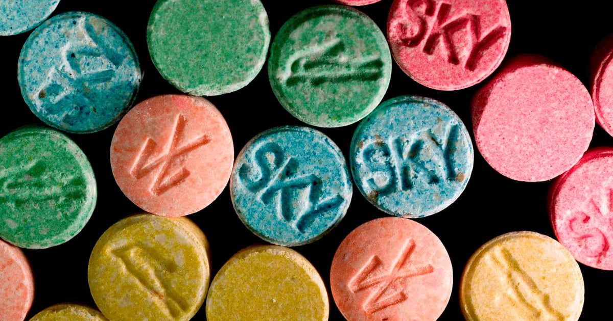 إيطاليا وهولندا تصادران مواد تصنيع مخدرات قادمة من الصين