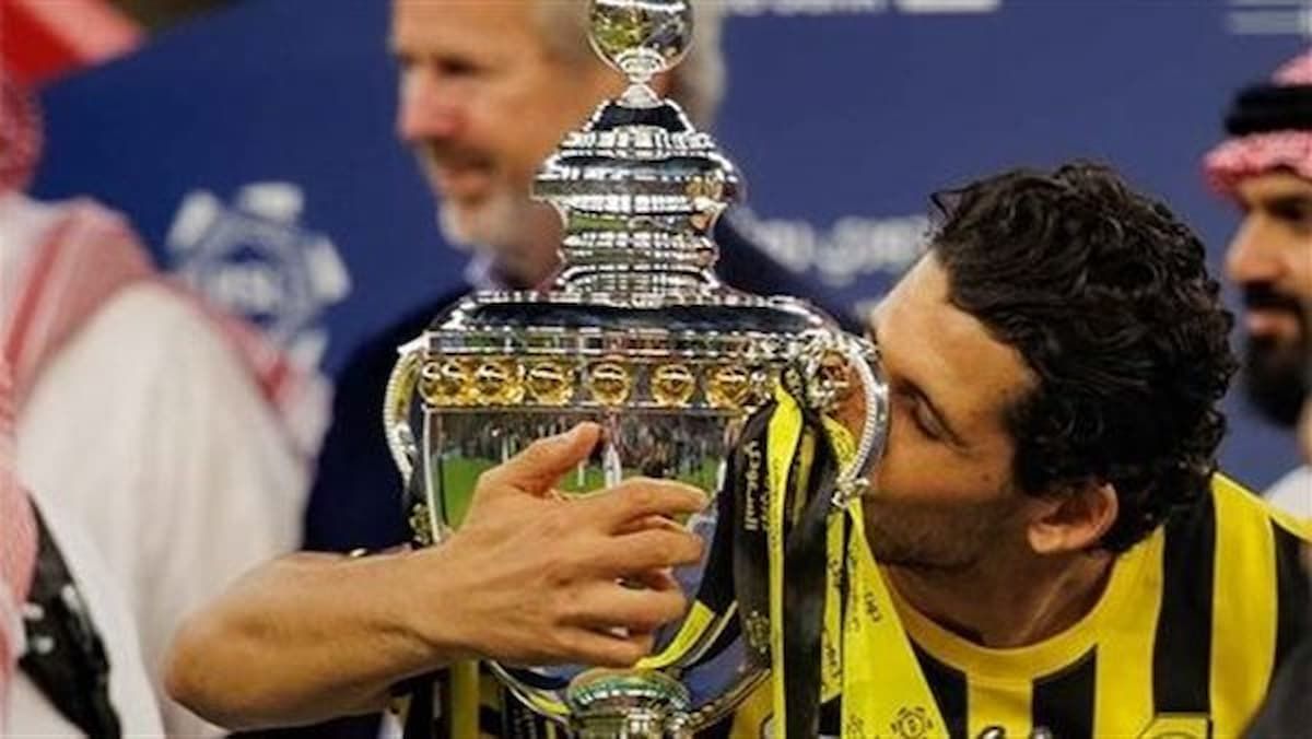 مستمر لموسمين!! المحترف يفجر المفاجأة عن مستقبله مع العميد.. حجازي أم حمد الله؟! - موقع الخليج الان