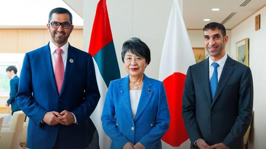 الإمارات واليابان تبحثان مستجدات الشراكة وتوقعان مذكرات تفاهم