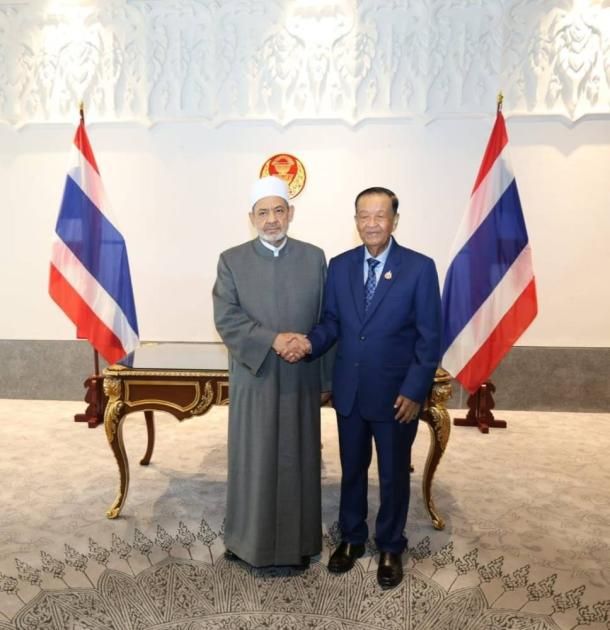 الطيّب يؤكد استعداد «الأزهر» لزيادة المنح الدراسية لأبناء مسلمي تايلاند