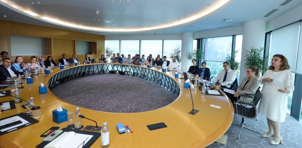 «غرف دبي» تنظم ورشاً توعوية عن آليات الاستيراد والتصدير والأصول الافتراضية