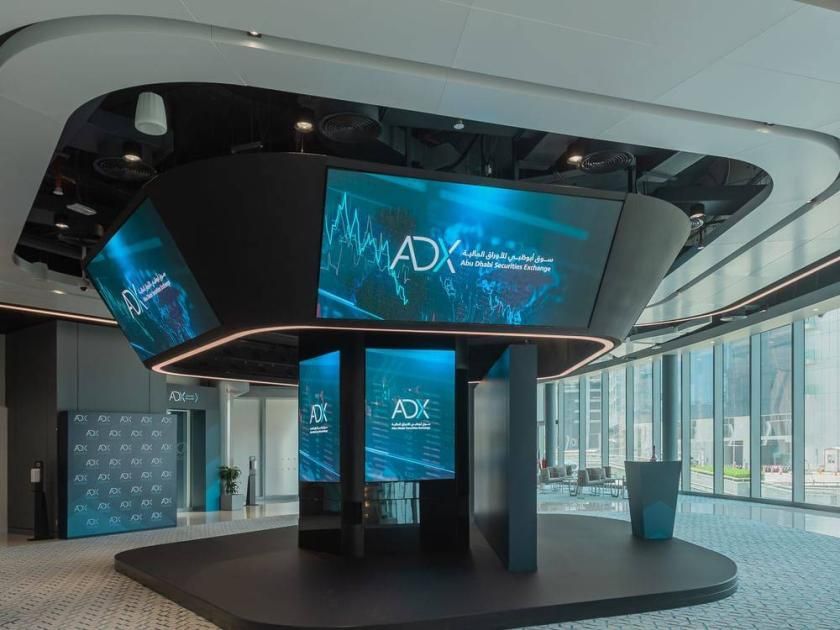 19 صفقة كبيرة على «أدنوك للإمداد» و«رأس الخيمة للأسمنت» بـ 372 مليون درهم