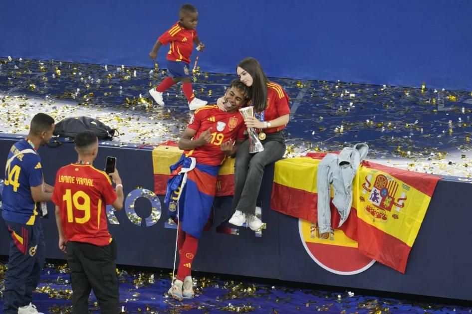 «مشهورة».. من هي خطيبة لامين يامال الموعودة؟