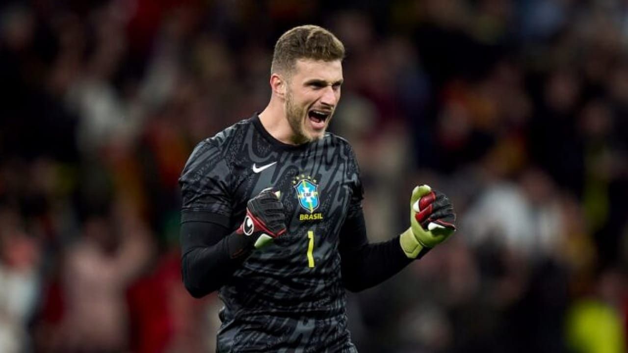 مفاجأة من مانشستر سيتي بحسم انتقال إيدرسون للنصر مقابل مبلغ مالي ضخم - موقع الخليج الان