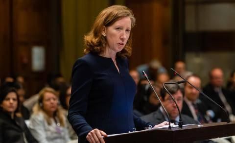 المديرة القانونية لـ«ميتا» تبيع أسهماً في الشركة