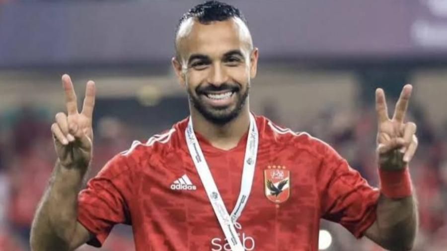 الأهلي المصري يعلن قراره بشأن رحيل قفشة وسليم وتاو